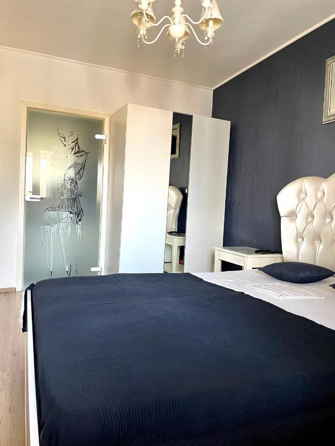 Apartament Cu 3 Dormitoare Jolie.M Apartment Galati Luaran gambar